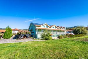 Семеен хотел 1876