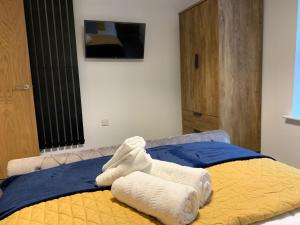 Bright 1 bed Apartment with Parking