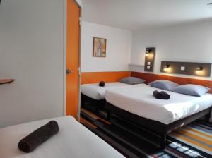 Hotels Kyriad Direct Saintes : photos des chambres
