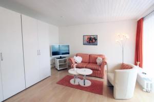 Apartment Skyline 110