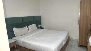 Hotel Sundram, Zirakhpur