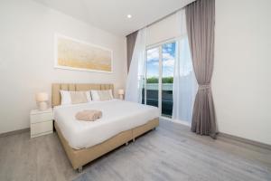 Villa with swimming pool in Ravai 17