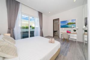 Villa with swimming pool in Ravai 17