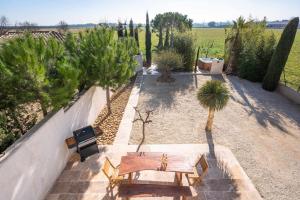 Maisons de vacances Vacation rental with pool and Jacuzzi, close to Arles - sleeps 10 : photos des chambres