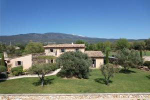 Villas Provencal farmhouse, Mont Ventoux view, 2 pools (1 heated), Bedoin - 10 people : photos des chambres