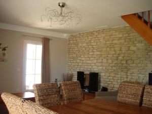 Maisons de vacances house in the countryside in the luberon with beautiful view and private swimming-pool close to bonnieux in Provence - 8 personnes : photos des chambres