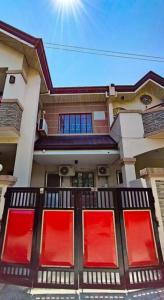 Spacious Apartment near Evia Daang Hari