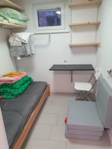 Fully equipped SIX BEDROOM HOUSE 15 kilometers from LAKE BLED - with a terrace, garden, playground, and parking