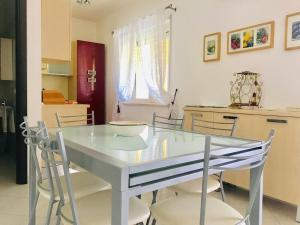 Pizzo Beach Club two bed Apartments 8G