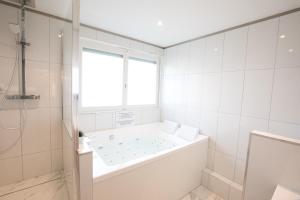 Appartements Appartement baignoire balneo : photos des chambres
