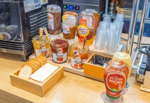 Hotels B&B HOTEL Saint-Malo Centre : photos des chambres
