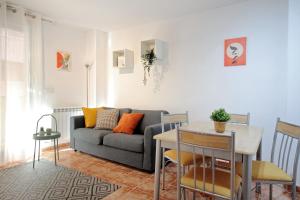 Piso coqueto con PARKING y BALCON