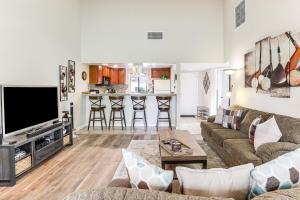 Golf Course On-Site Peaceful Condo in Palm Desert