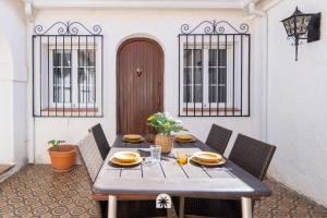 Mediterranean Way - El Patio