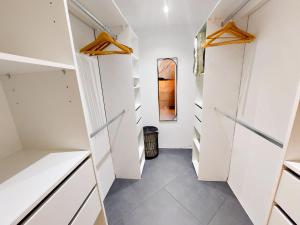 Le Grand T4 - Wifi, Parking, Clim