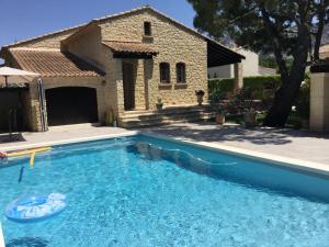 Maisons de vacances Maison avec piscine privative Taillades Luberon LS2-281 : photos des chambres