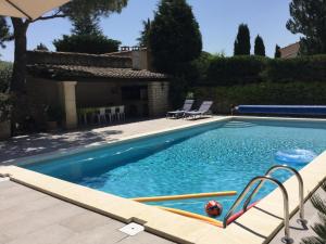 Maison avec piscine privative Taillades Luberon LS2-281