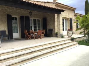 Maisons de vacances Maison avec piscine privative Taillades Luberon LS2-281 : photos des chambres