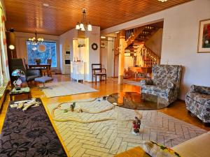 Authentic Arctic Villa at the Delta