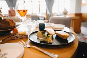 Hotels Armes de Champagne : photos des chambres