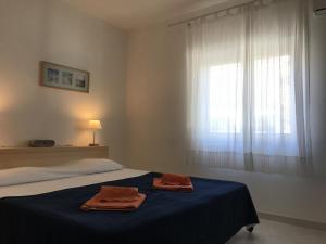 Pizzo Beach Club one bed Apartments 75G
