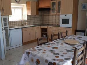Charmant gîte rural avec terrasse et garage proche loisirs - FR-1-583-311