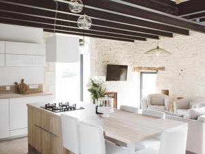 Charmante maison avec climatisation, WiFi et animaux admis à Puycousin - FR-1-616-391