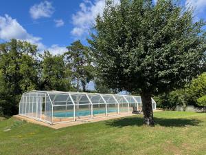 Maisons de vacances Maison Perigourdine Authentique avec Piscine et Wifi - FR-1-616-418 : photos des chambres