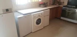 12 minutes by walk from ocean - Batukunku