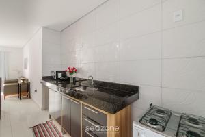 Apartamentos em Condomínio com Piscina - Porto Seg. - PTR