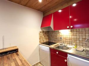 Appartement cosy 4-6 pers balcon, ski au pied, parking couvert - FR-1-459-27