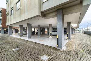 Prédio c Piscina e Academia em Floripa - RGN