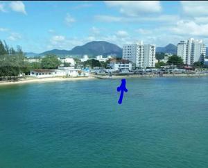 Ap Frente a Praia com Varandão