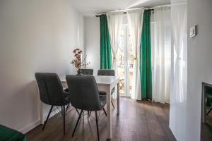 THE PLACE, Self check-in