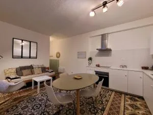 Vacances, Business & Etudiants - Pézilla-la-Rivière