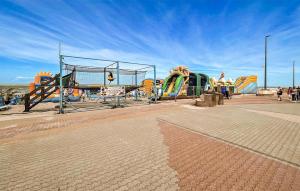 Appartements Cozy Apartment In Bray-Dunes With Wifi : photos des chambres