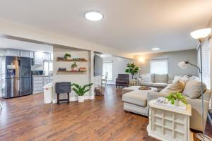 Lakefront Getaway with Porch in Athens Area!