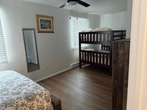 poconos mountain luxury cozy vacational house in the heart of Poconos