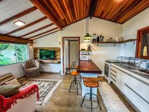 Chalé Varandas Vistamar com Ar Condicionado e churrasqueira - Praia do Felix