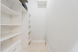 Beautiful Aventura Villa Sleeps 26