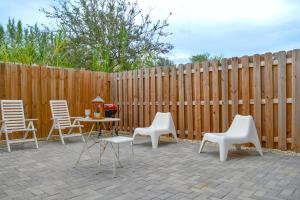 Beautiful Entire Duplex to Family Vacation!