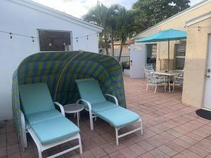 King Bed Downtown Courtyard Apt