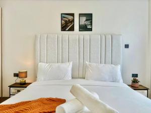 one and a half bedroom with heated pool in Kilimani Nairobi near Lavington