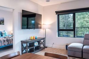 Alpine Retreat by Revelstoke Vacations