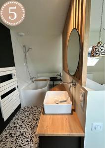 Maisons de vacances Le 70 Sainte Marine : photos des chambres