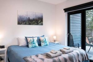 Alpine Retreat by Revelstoke Vacations