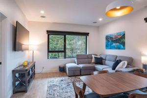 Alpine Retreat by Revelstoke Vacations