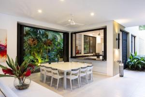 Splendid 5BR Villa at Mesa de Yeguas