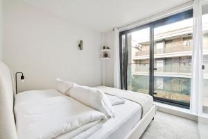 Delightful Tower Bridge Apartment Sleeps 6