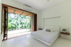 Beautiful 4BR Villa at Mesa de Yeguas